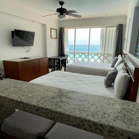 Capitan Suites Sea View Канкун Экстерьер фото